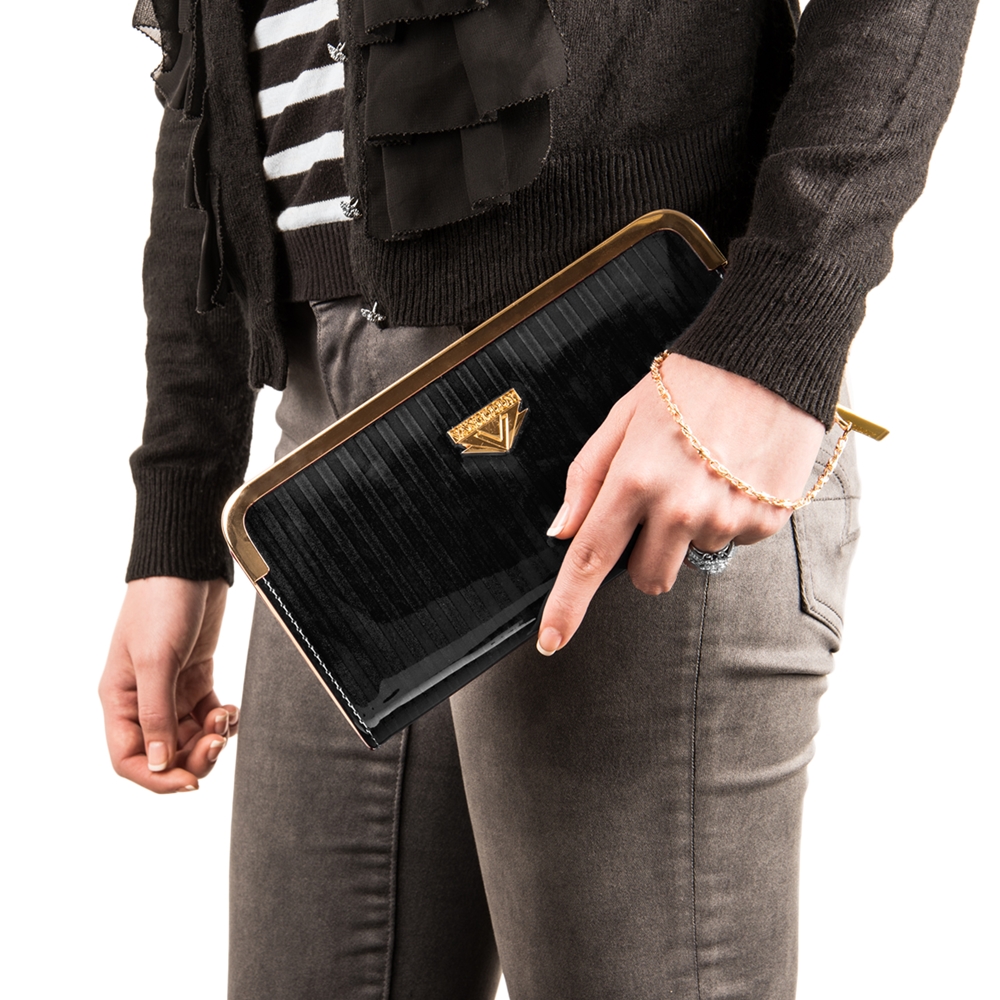 Zippy Lady Wristlet (Black)