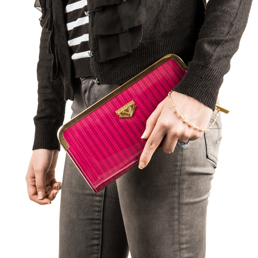 Zippy Lady Wristlet (Magenta)